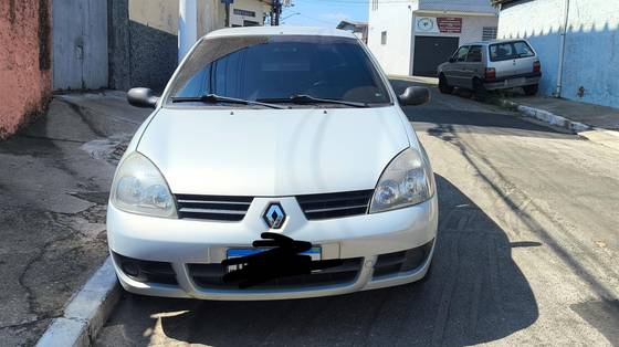 RENAULT CLIO 1.0 AUTHENTIQUE SEDAN 16V FLEX 4P MANUAL RENAULT CLIO 1.0 AUTHENTIQUE SEDAN 16V FLEX 4P MANUAL